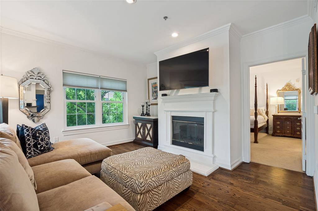 3400 Welborn Street #323, Dallas, TX 75219