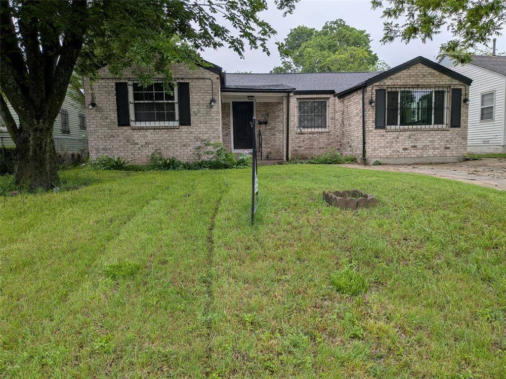 3051 UTAH Avenue, Dallas, TX 75216