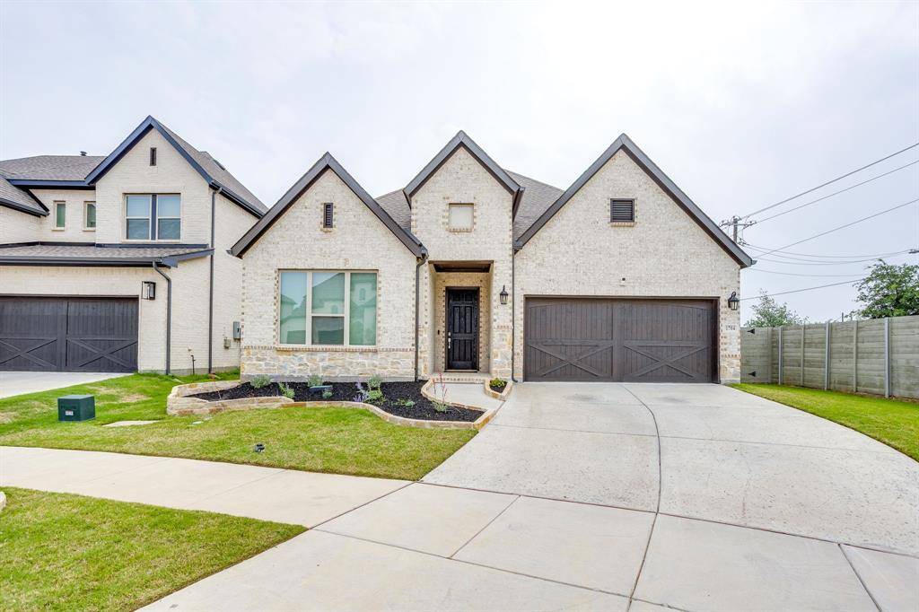 1704 Friendship Lane, Argyle, TX 76226