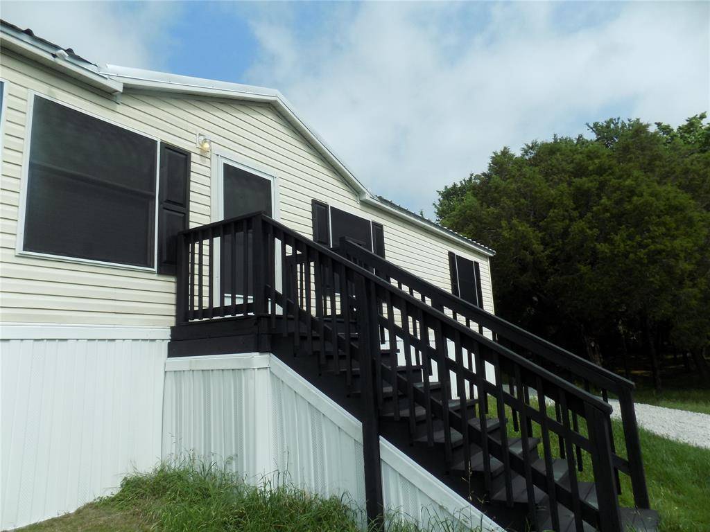 203 S Ridgeview Court, Azle, TX 76020