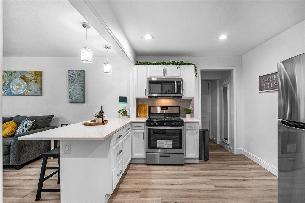2250 AREBA Street #A, Dallas, TX 75203