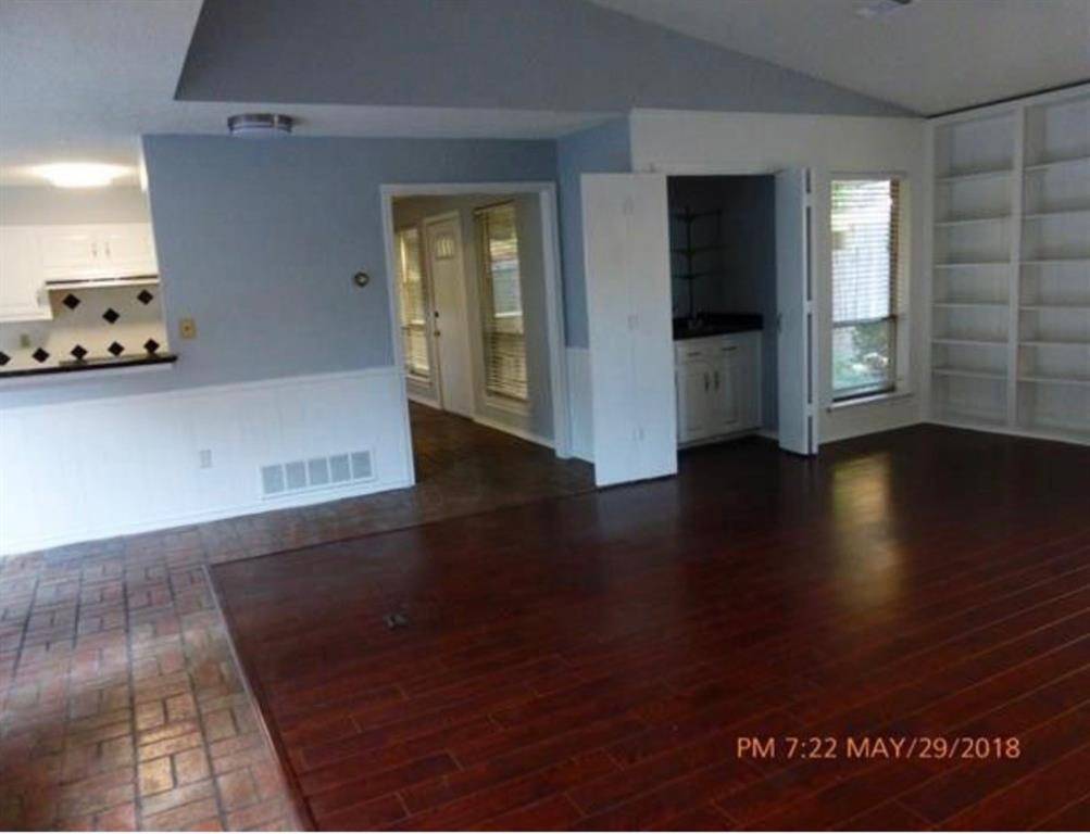 16325 LAUDER Lane, Dallas, TX 75248