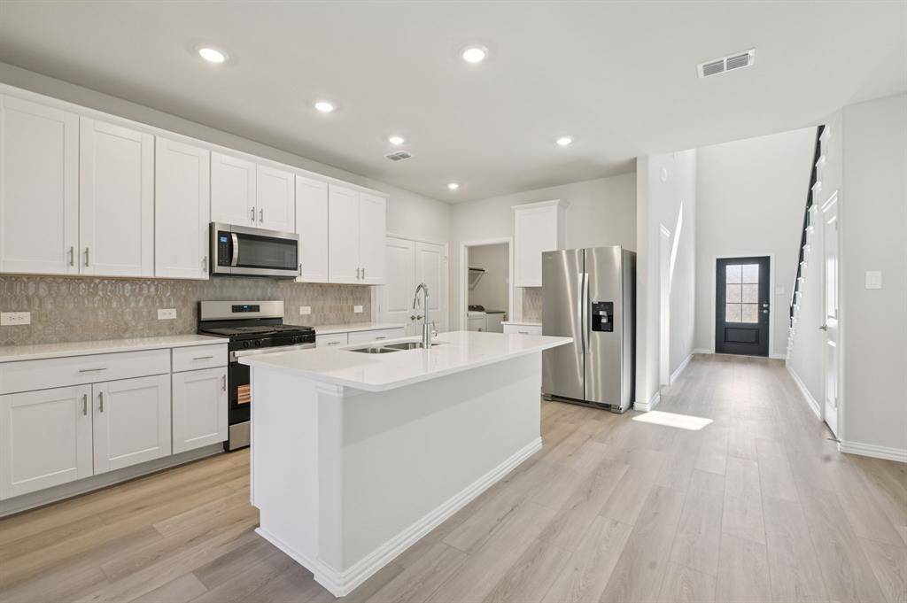 3521 Bridgeport Drive, Farmersville, TX 75442