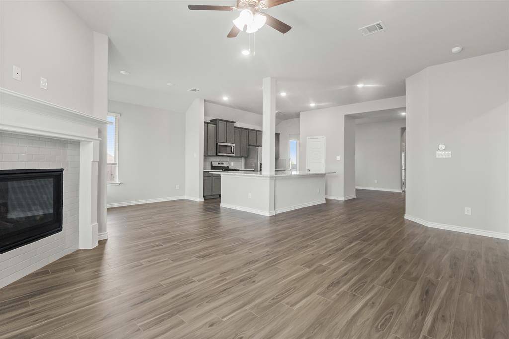 6937 Deadwood Trail, Fort Worth, TX 76036