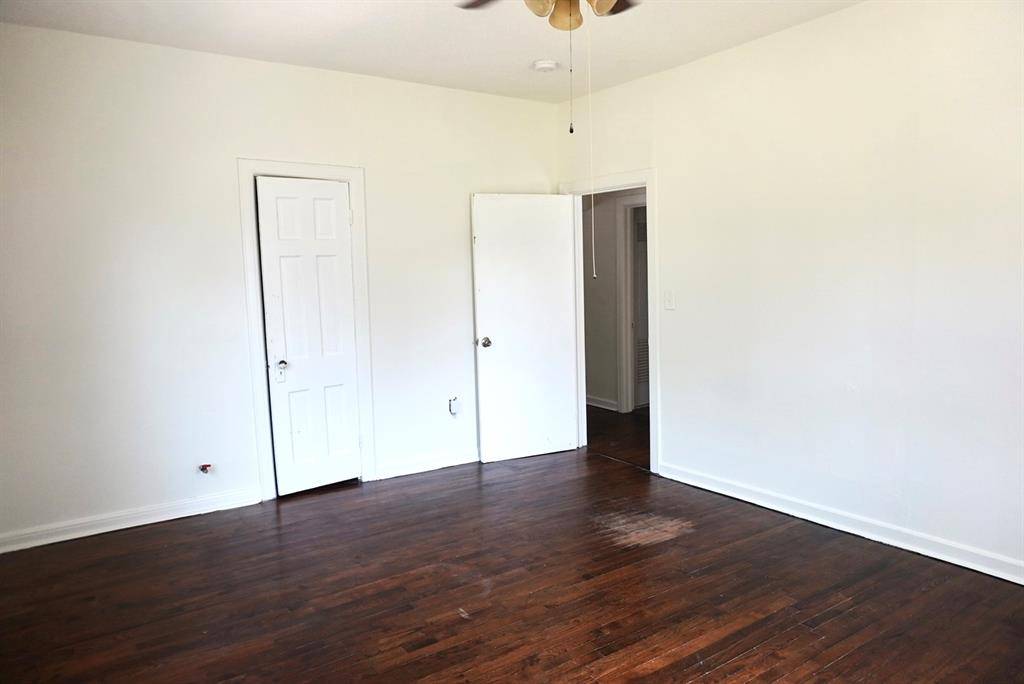 404 W Elm Street, Alvord, TX 76225