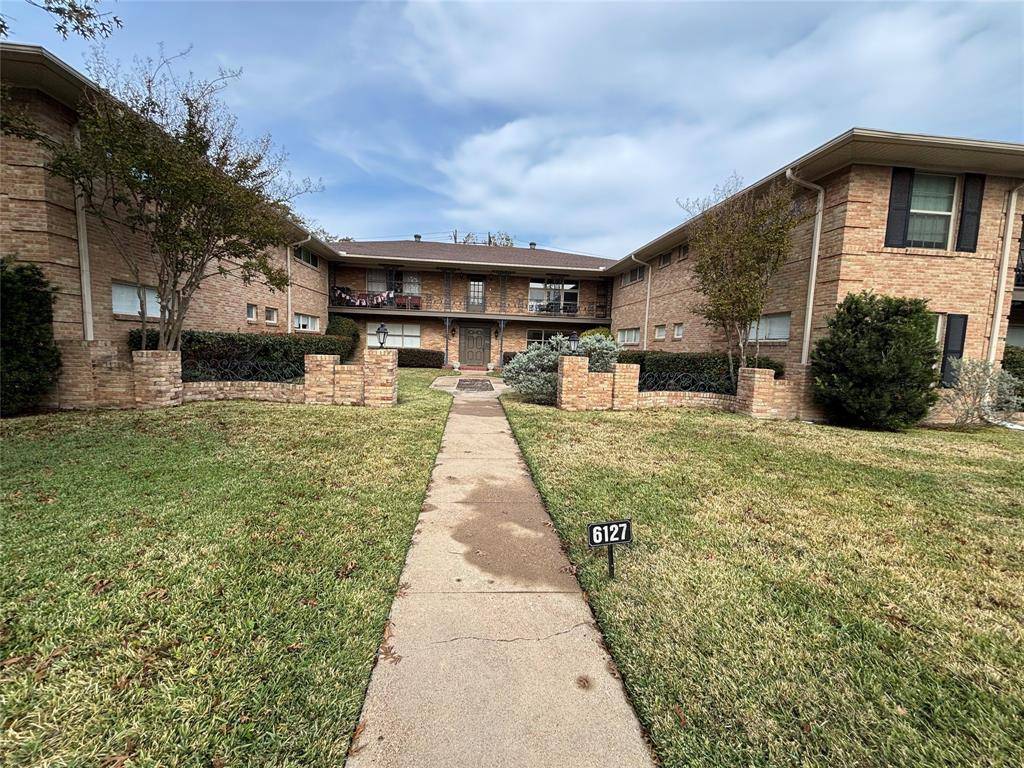 6127 Bandera Avenue #B, Dallas, TX 75225
