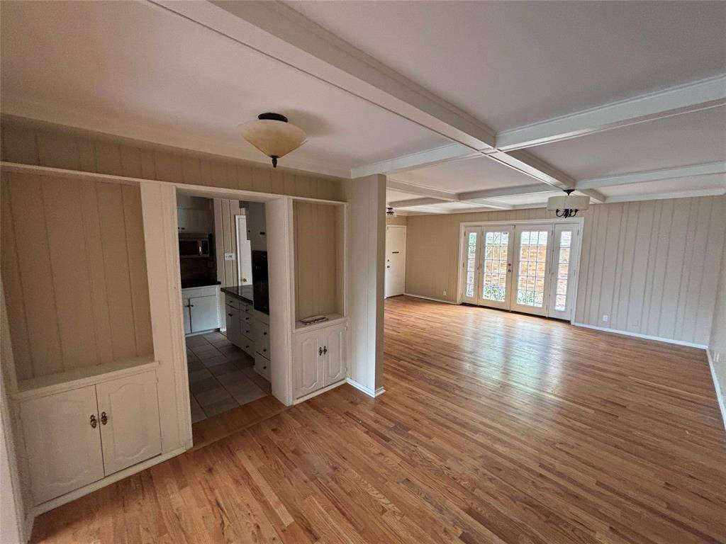 6127 Bandera Avenue #B, Dallas, TX 75225