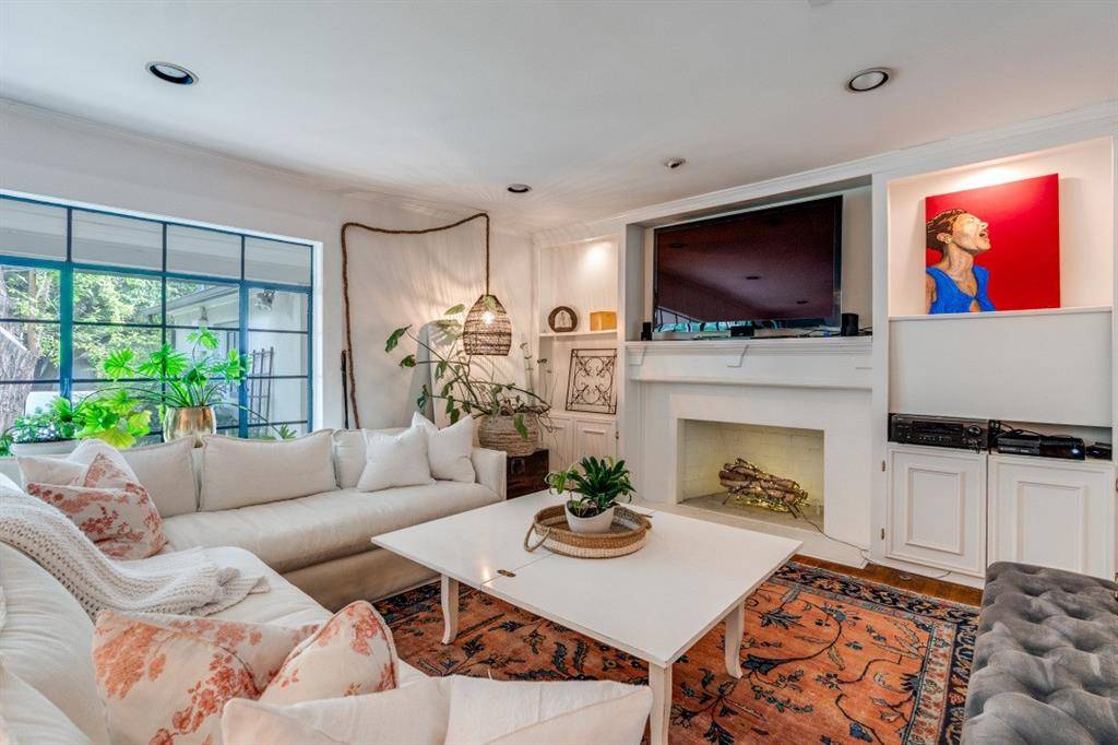5305 Nakoma, Dallas, TX 75209