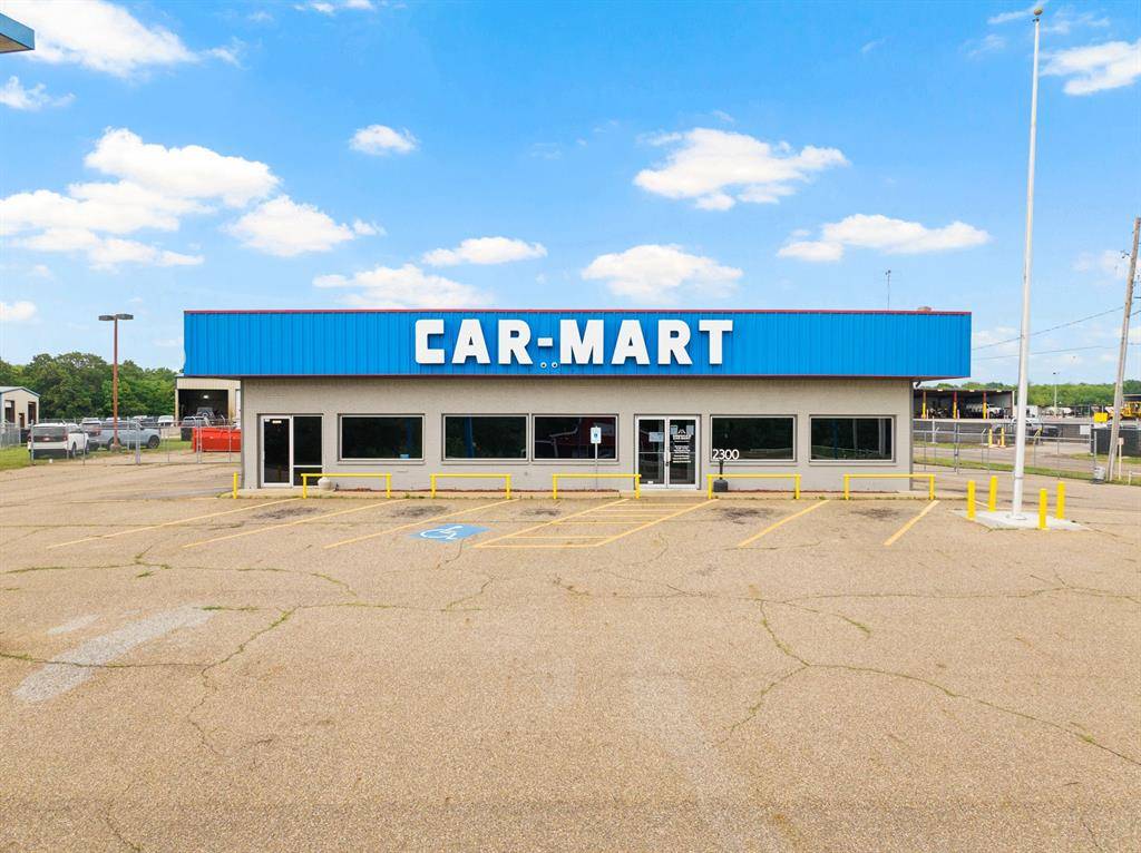 2300 W Ferguson Road, Mount Pleasant, TX 75455
