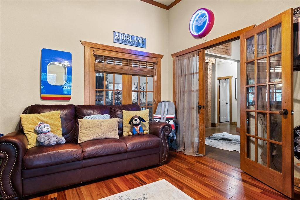 1561 Saint Andrews Drive, Red Oak, TX 75154