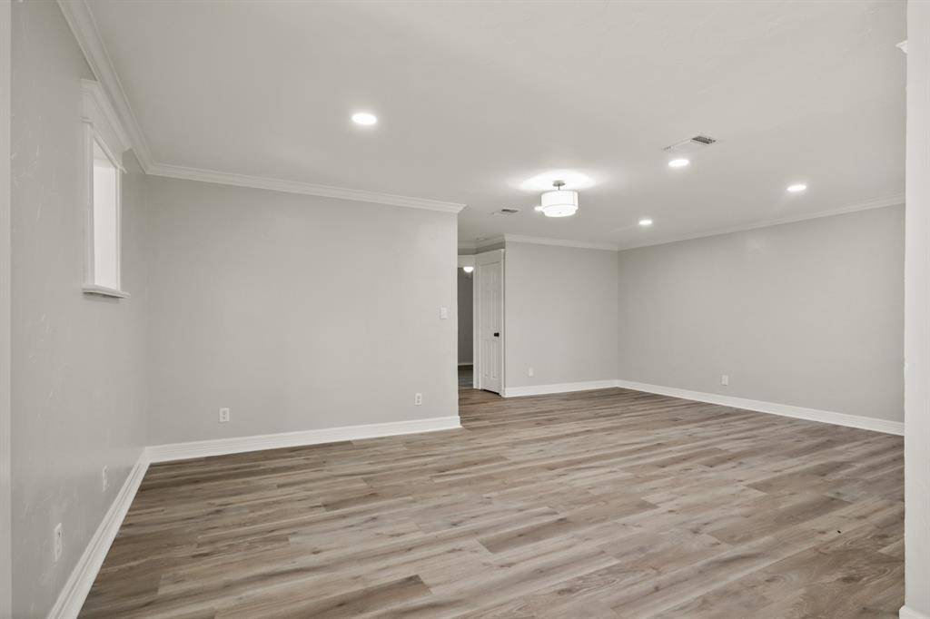 194 County Road 1720, Mount Pleasant, TX 75455