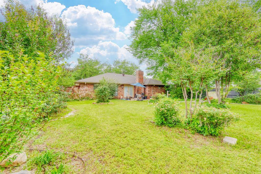 701 E Jacob Street, Pilot Point, TX 76258