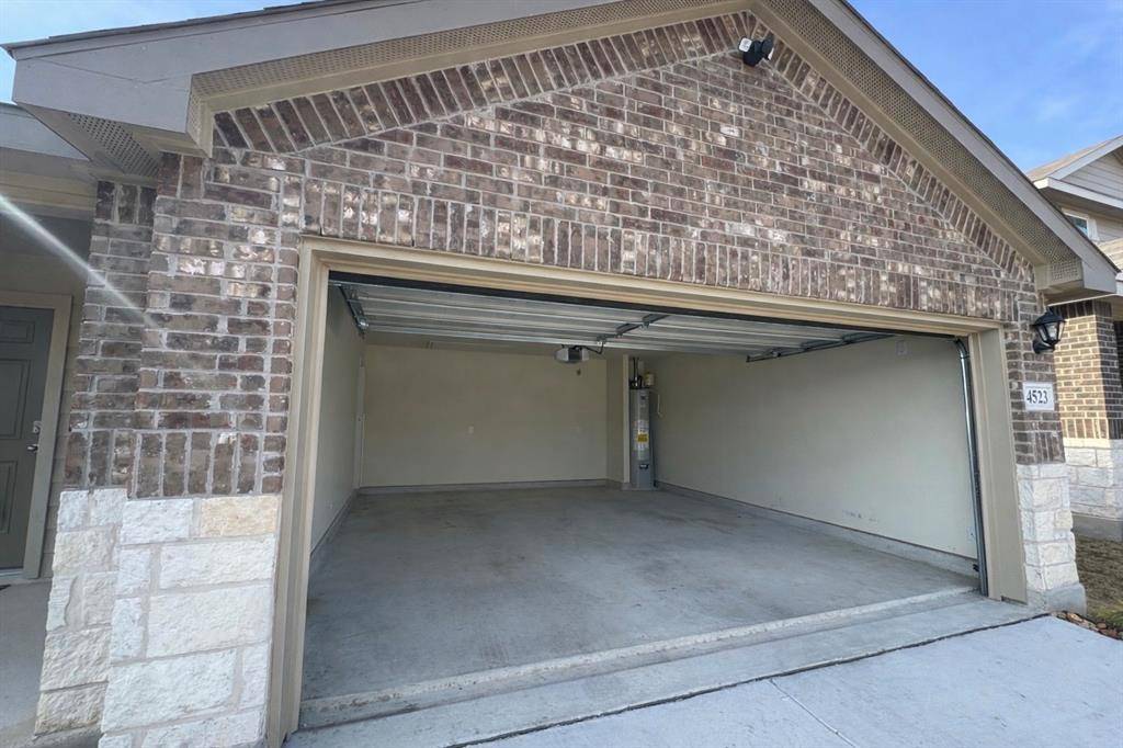 4523 Bontebok, Converse, TX 78109