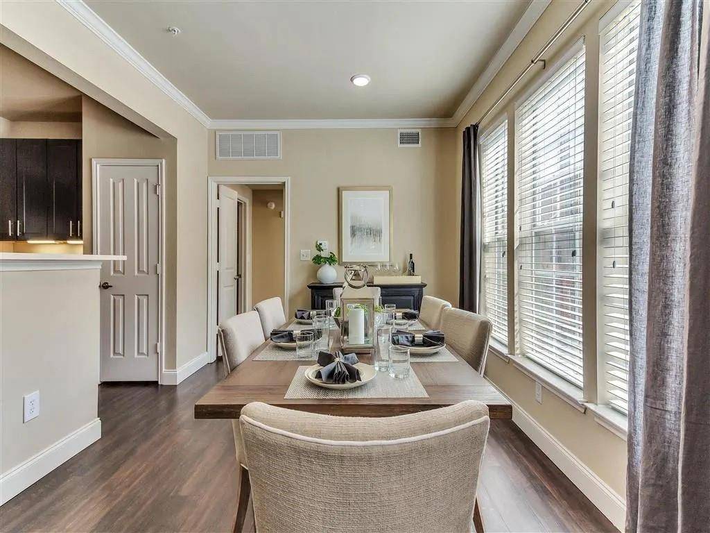 5445 Caruth Haven Lane #1426, Dallas, TX 75225