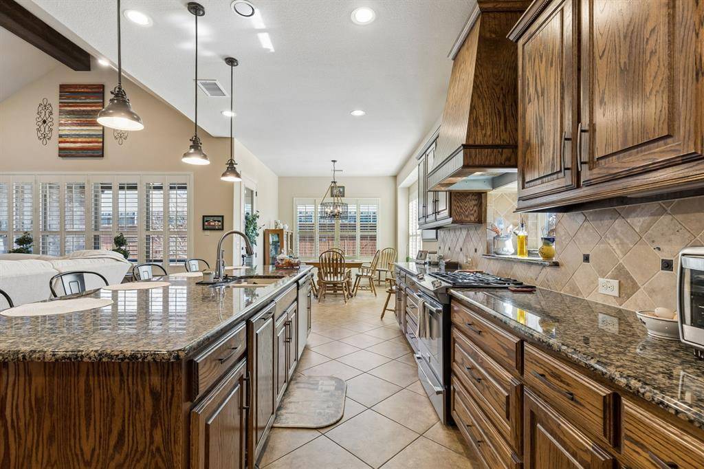4537 Chaumont Trail, Arlington, TX 76013
