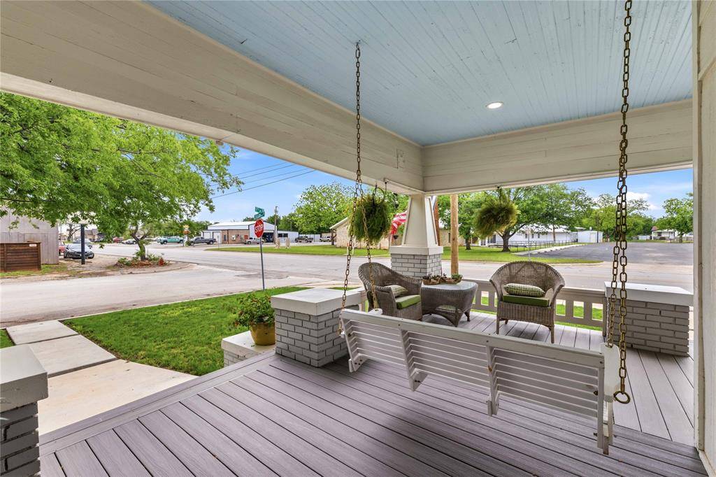 1303 Coggin Avenue, Brownwood, TX 76801