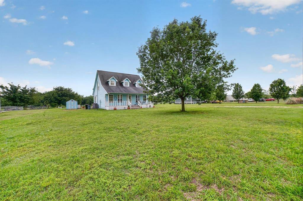 1284 County Road 101, Kaufman, TX 75142