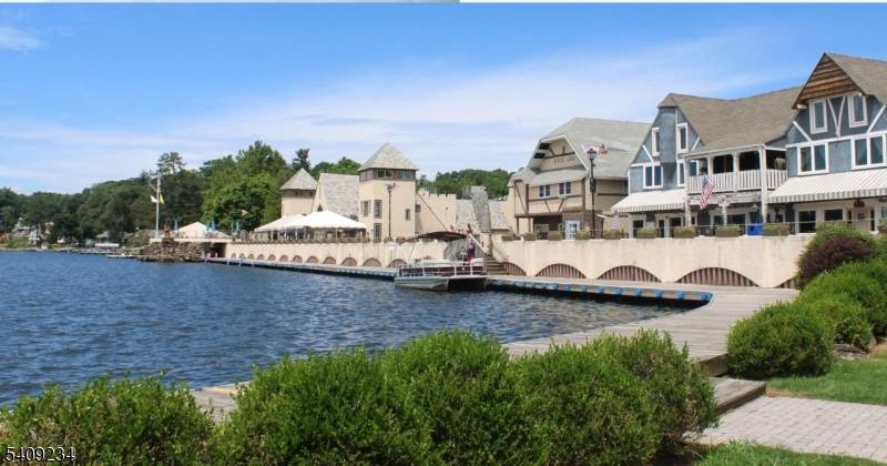39 Summit Ter, Sparta Twp., NJ 07871