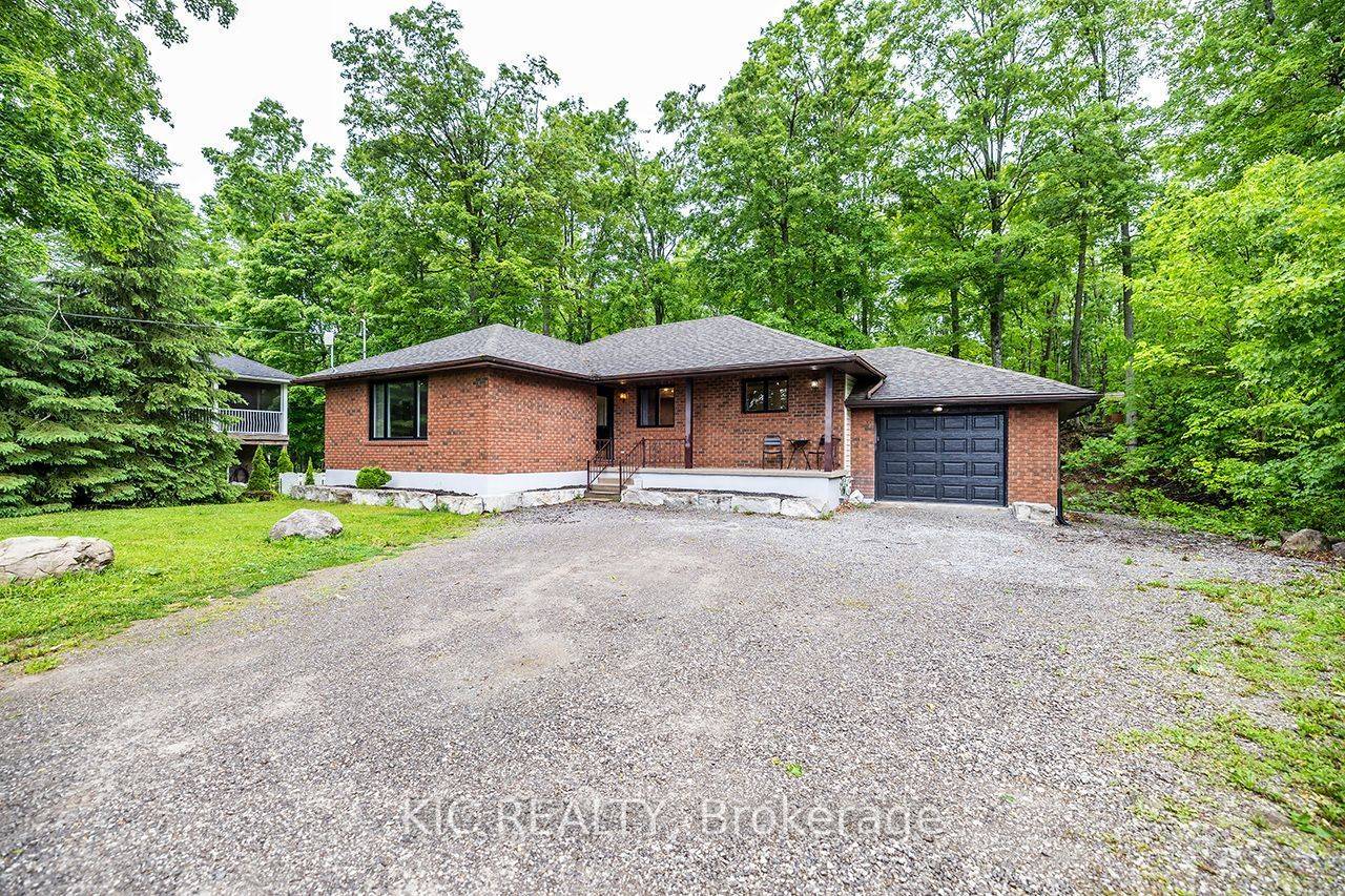 6 Sumcot DR, Trent Lakes, ON K0L 1J0