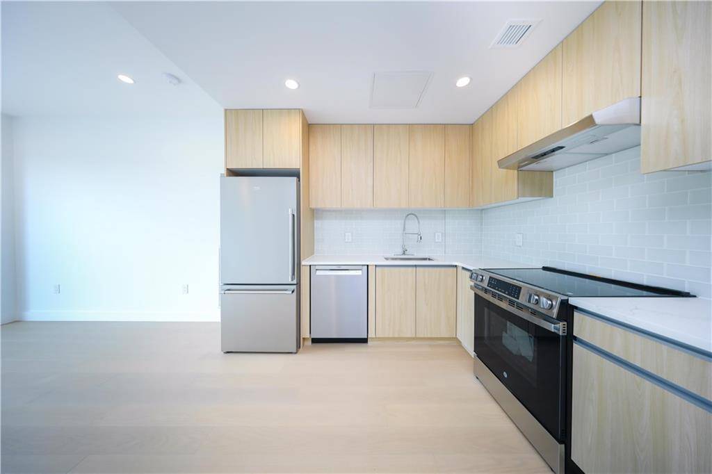 150-02 Northern BLVD #6D, Flushing, NY 11354