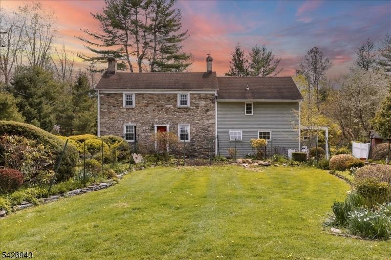 685 Woodglen Rd, Lebanon Twp., NJ 08826