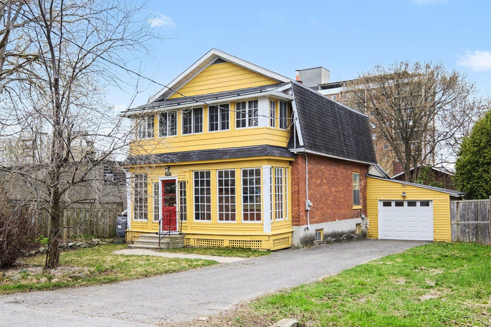 506 Wentworth AVE, Woodroffe, ON K2B 5K1