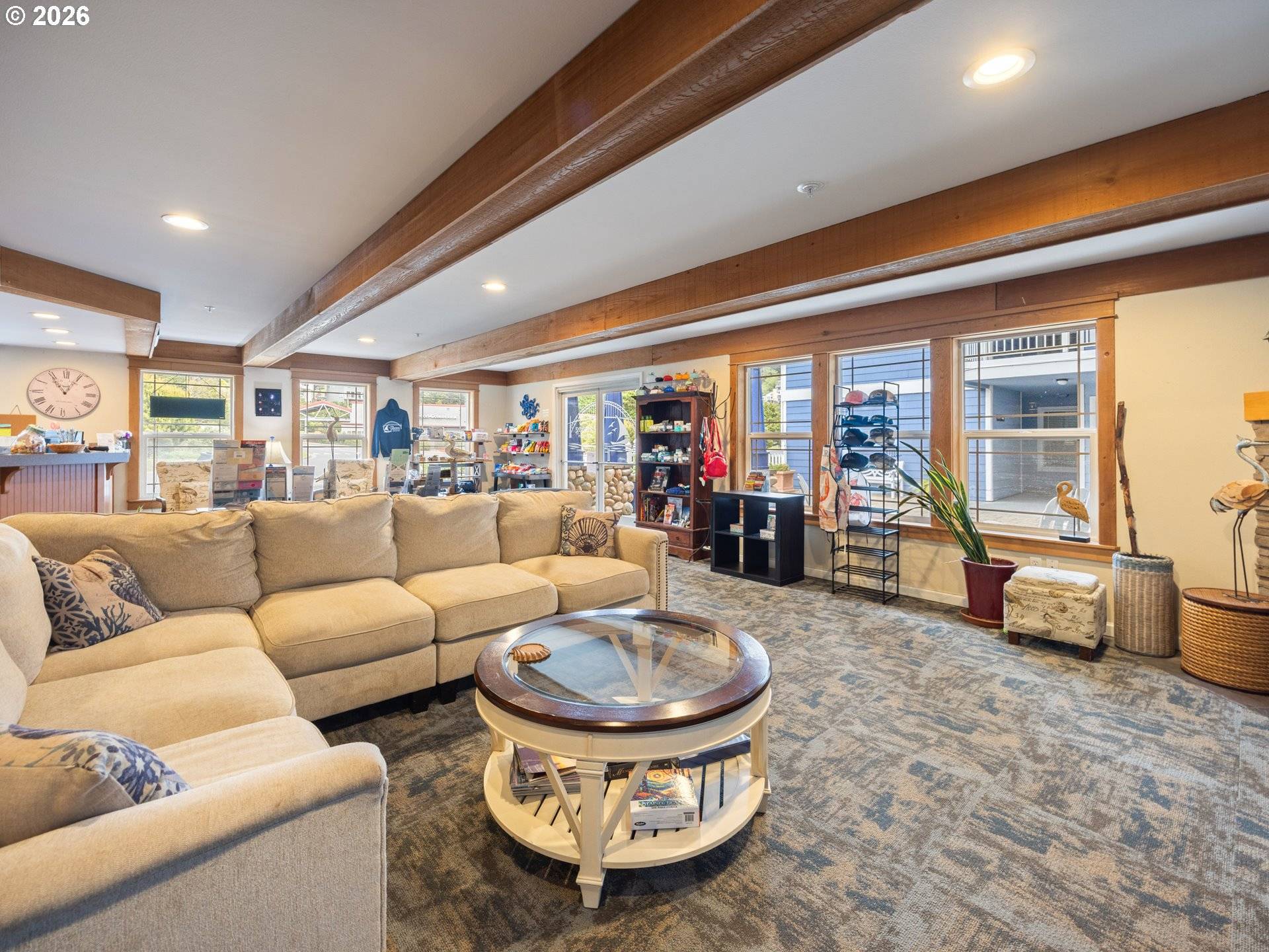 890 SE BAY BLVD #206, Newport, OR 97365