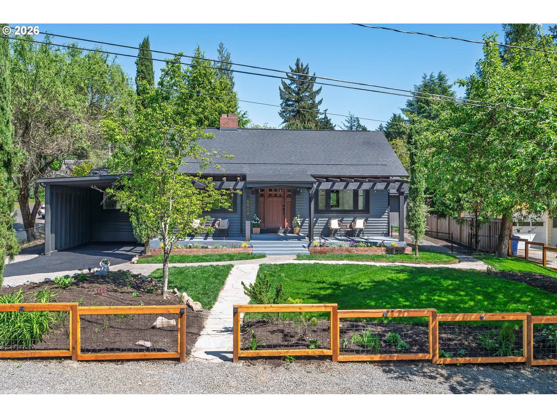 5908 SW 45TH AVE, Portland, OR 97221