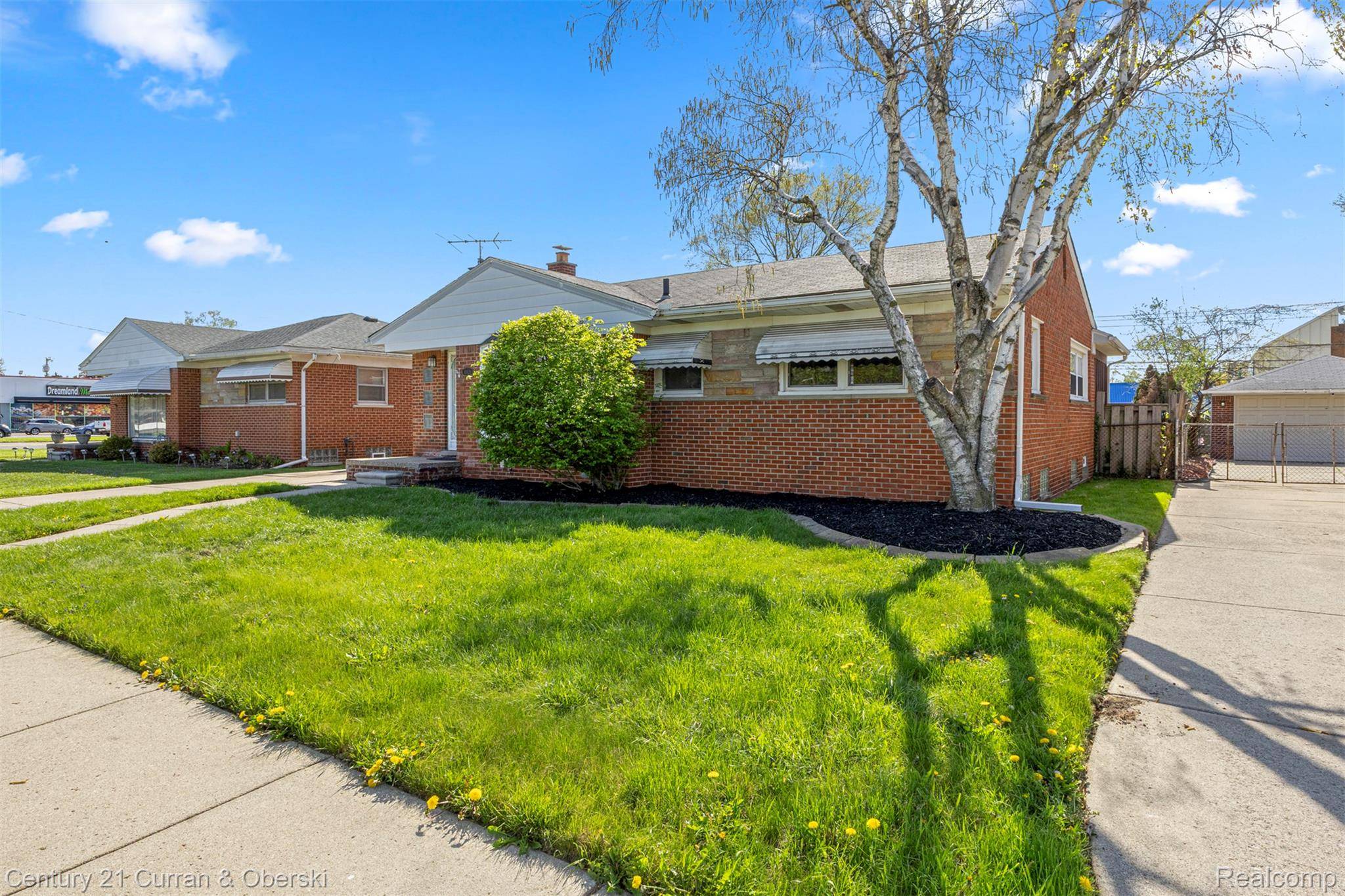 8821 Royal Grand, Redfordchartertownship_wayne, MI 48239