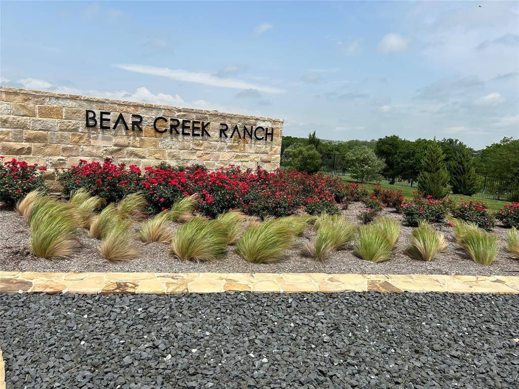2027 Hidden Bluff Drive, Aledo, TX 76008