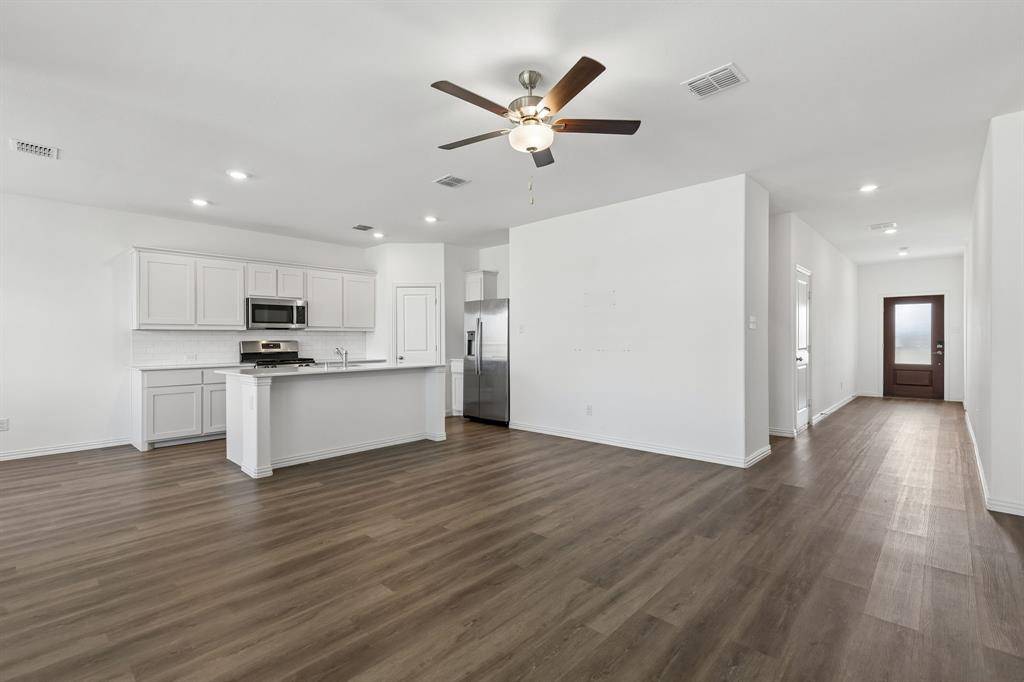 900 Chip Street, Little Elm, TX 75068