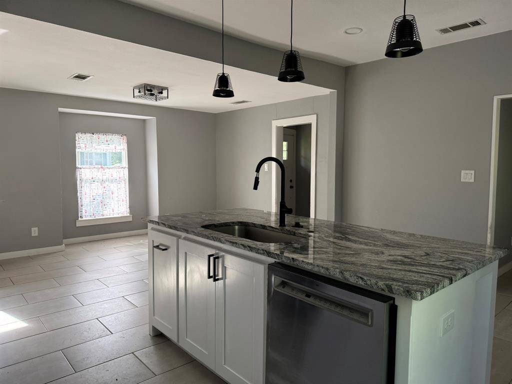 202 4th Street, Joshua, TX 76058