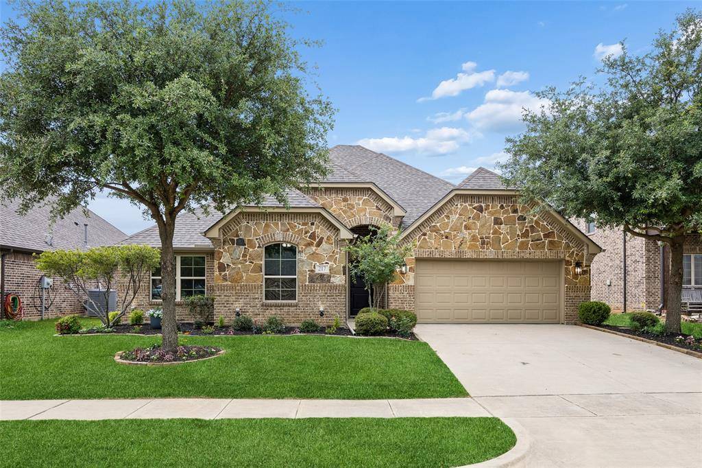217 Hawks Ridge Trail, Burleson, TX 76028