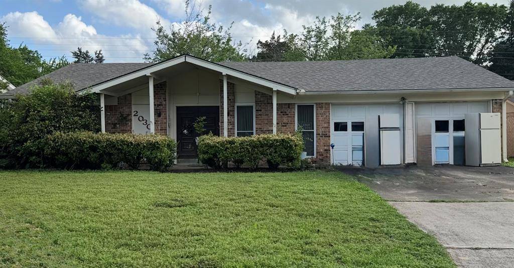 2030 Sycamore Street, Paris, TX 75460