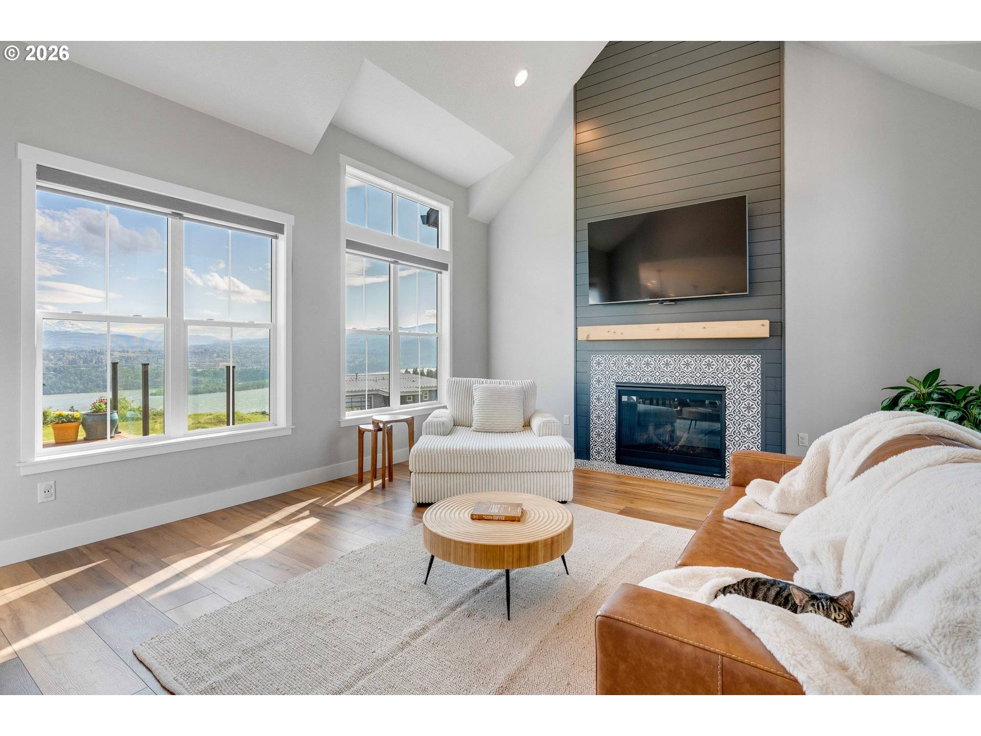 201 STERLING BLVD, White Salmon, WA 98672