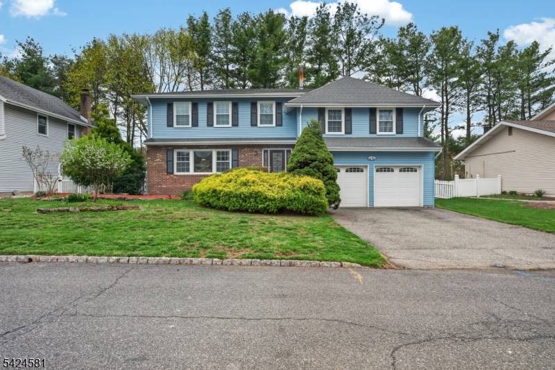 7 Chicopee Dr, Wayne Twp., NJ 07470