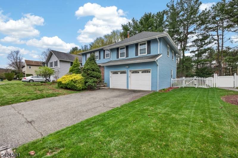 7 Chicopee Dr, Wayne Twp., NJ 07470