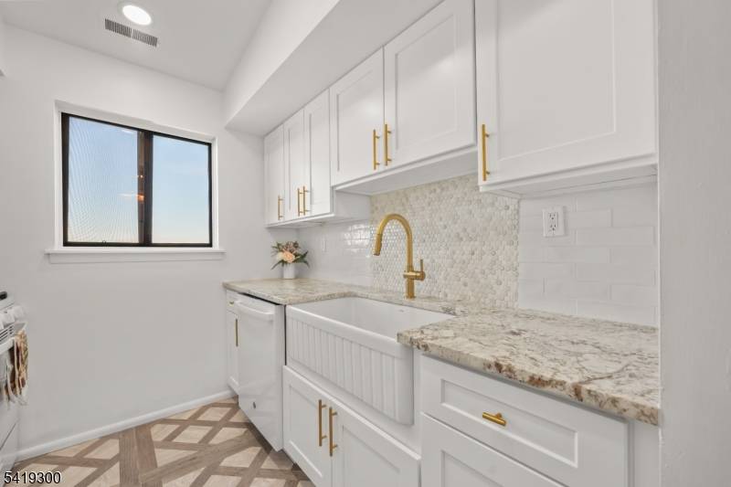 114 Pennington Ave #T, Passaic City, NJ 07055
