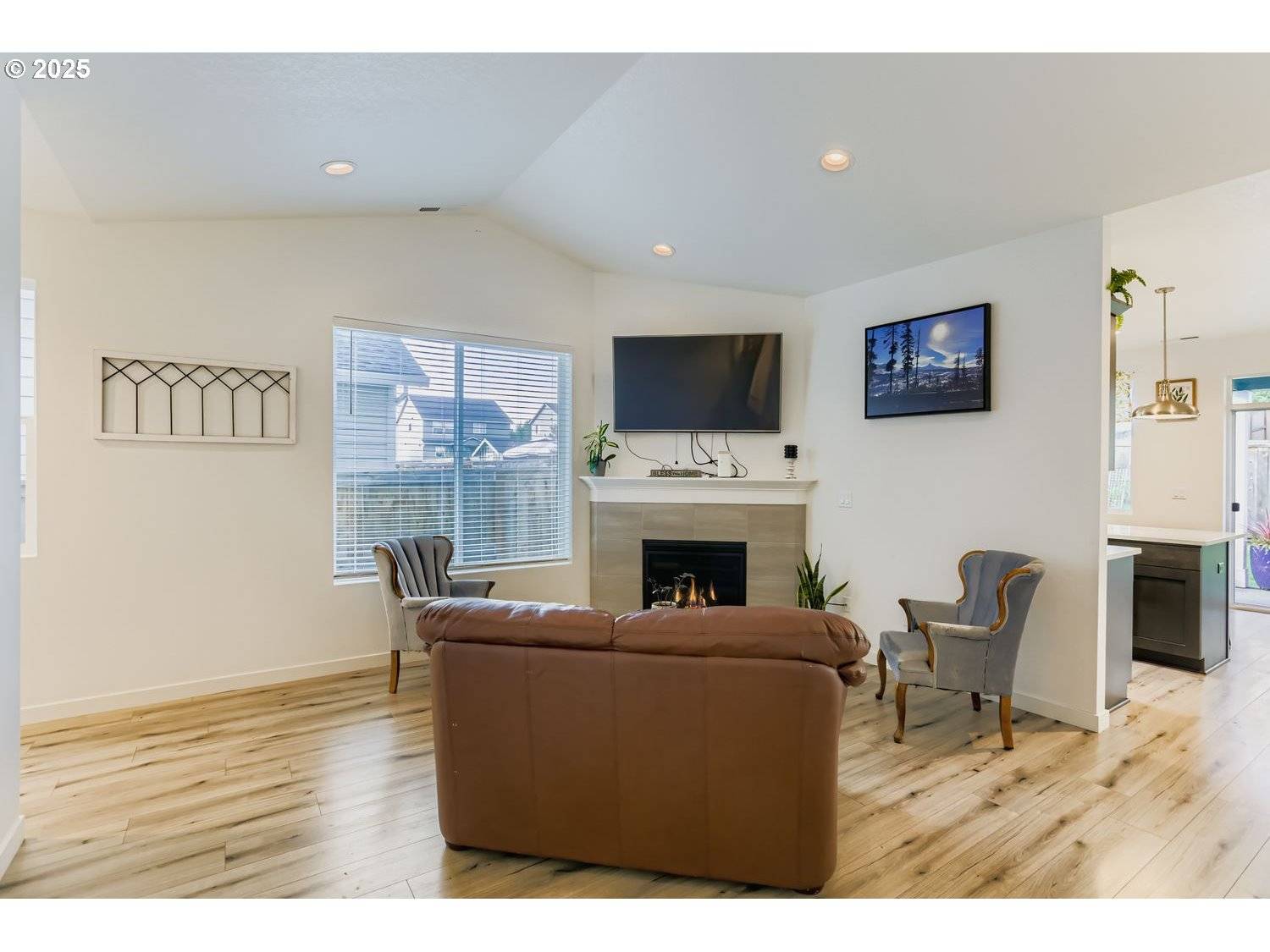 234 W 18TH ST, Lafayette, OR 97127