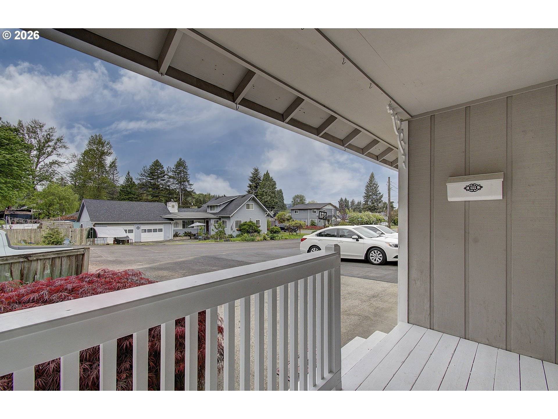 616 N 4TH AVE, Kelso, WA 98626