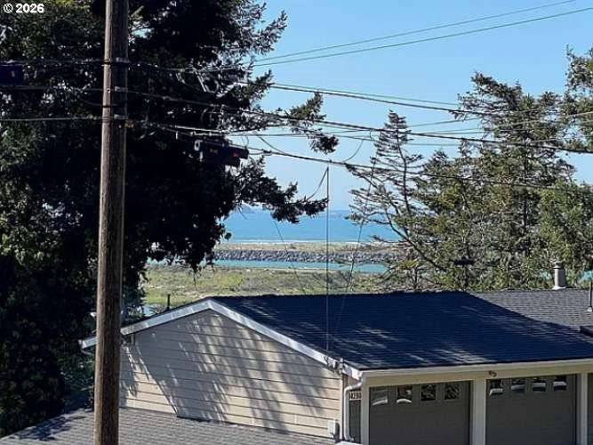 94287 JUNE ST, Gold Beach, OR 97444