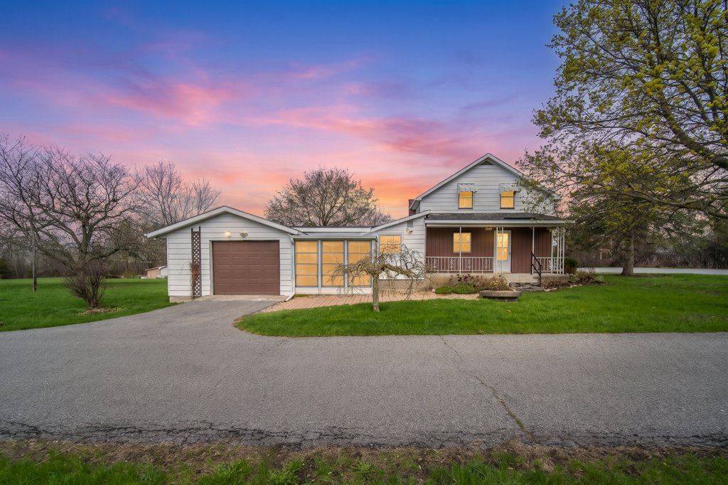 302 Old Hamburg RD, Greater Napanee, ON K7R 3K6