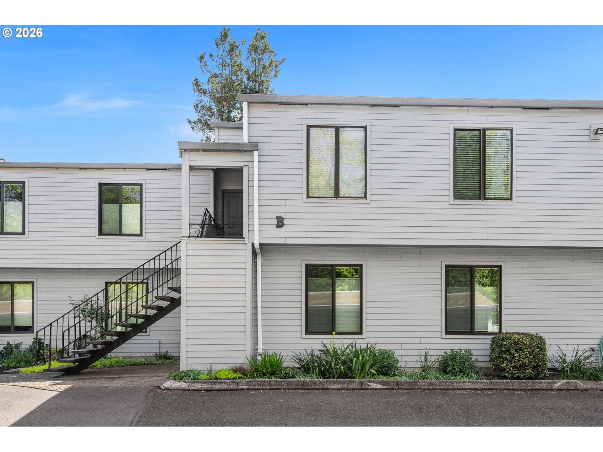 14575 SW WALKER RD, Beaverton, OR 97006