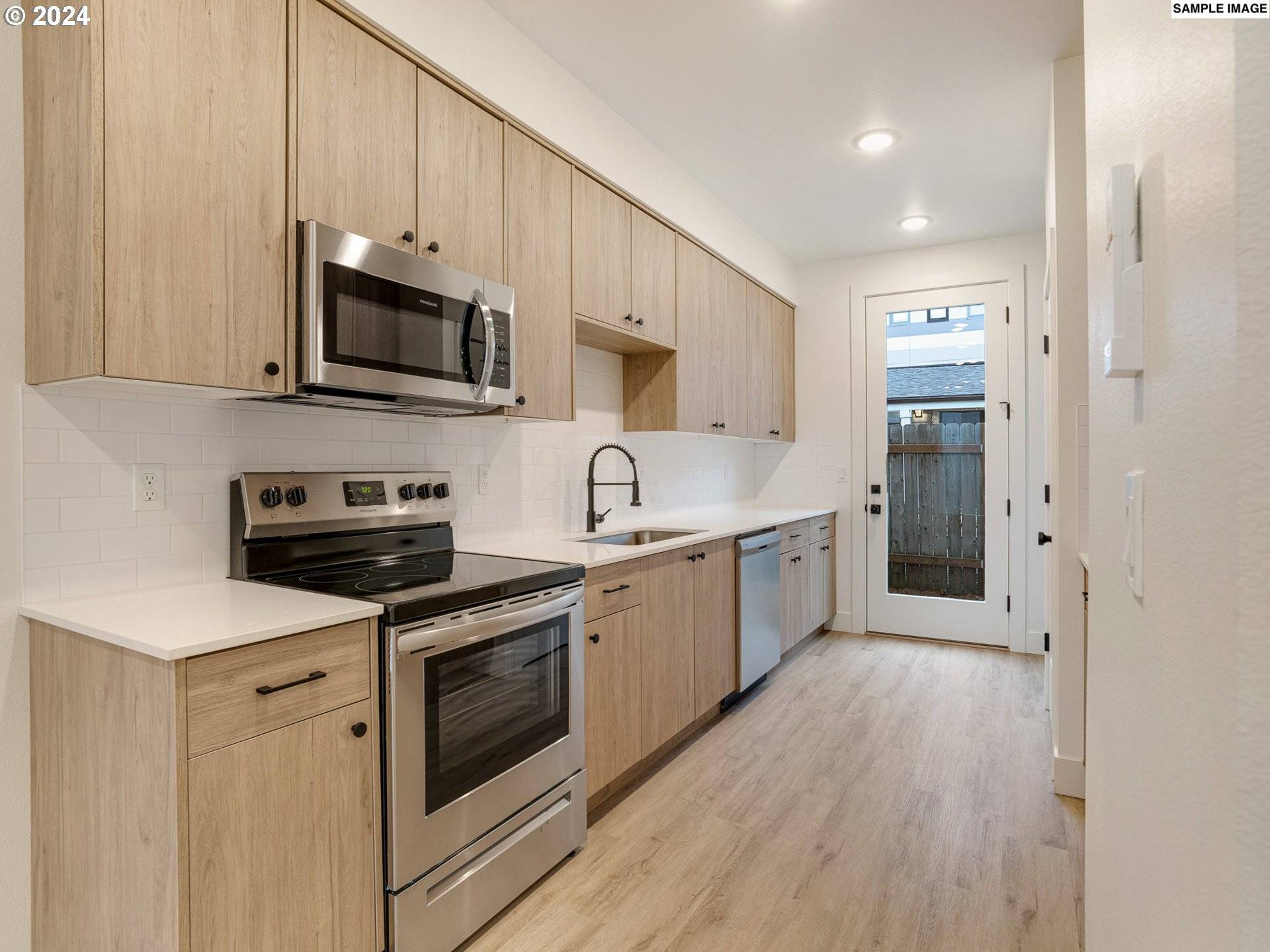5869 NE Prescott ST #7, Portland, OR 97218