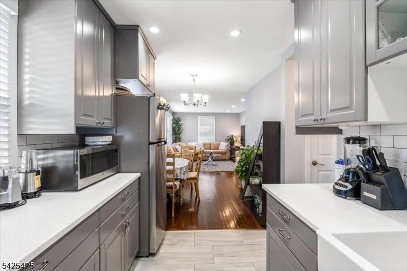 1434 Madison Pl, Pompton Lakes Boro, NJ 07442