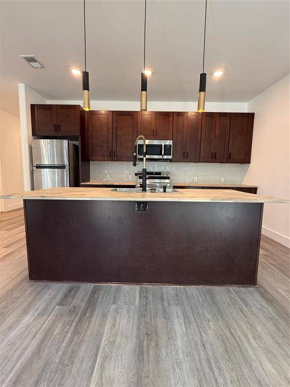 2707 Carpenter Avenue, Dallas, TX 75215