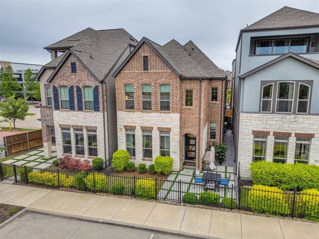 7129 Laurel Ridge, Dallas, TX 75231