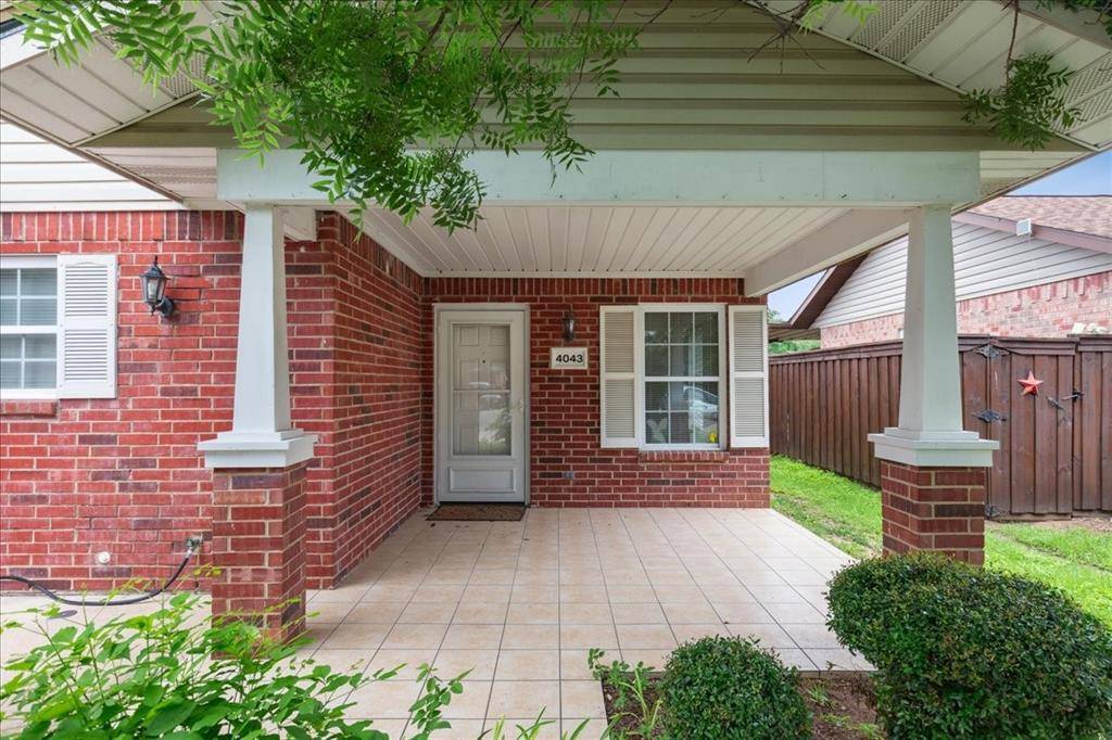 4043 Gray Oak Place, Dallas, TX 75212