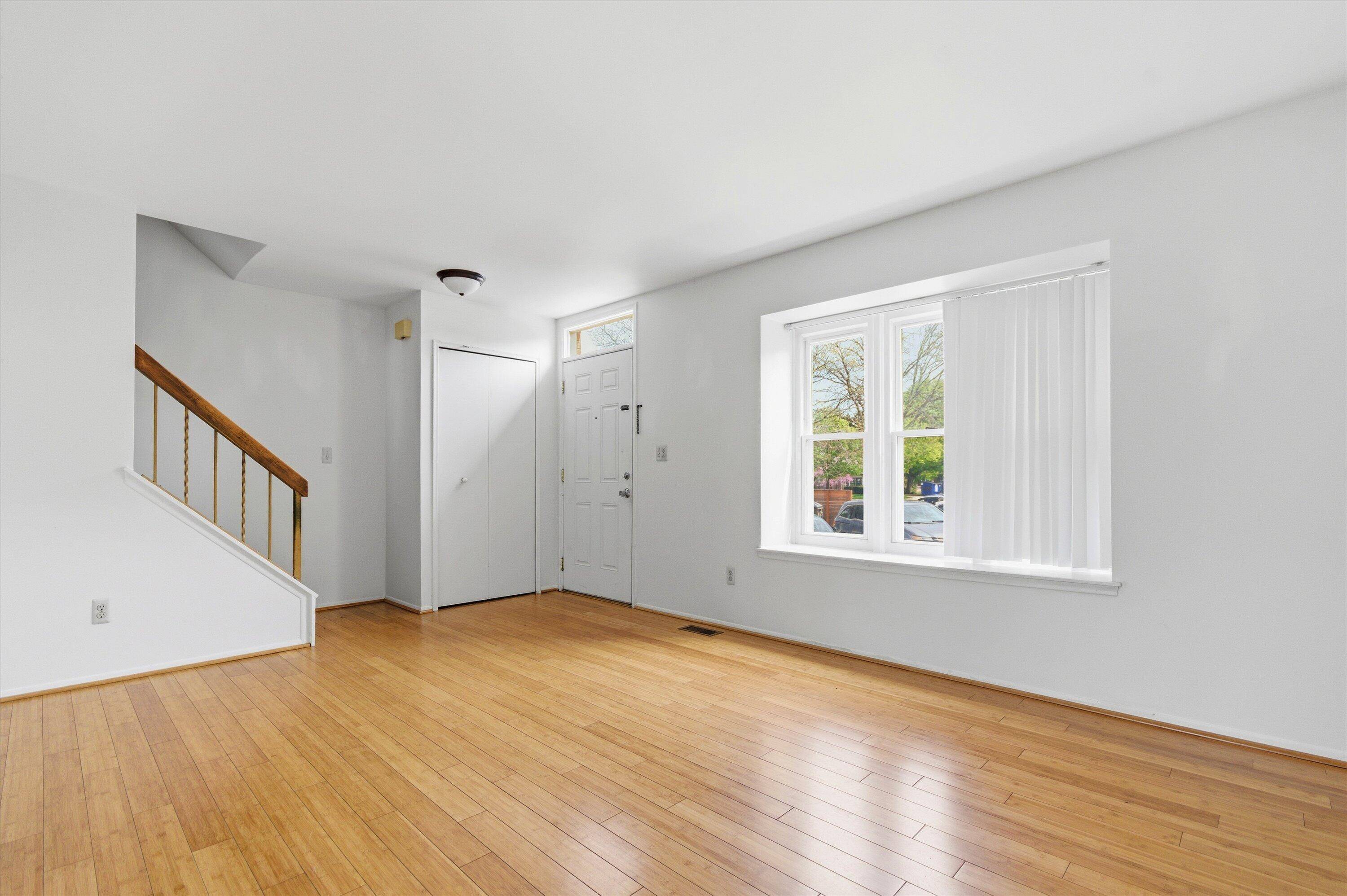 3273 Bolgos CIR, Annarborcity_washtenaw, MI 48105