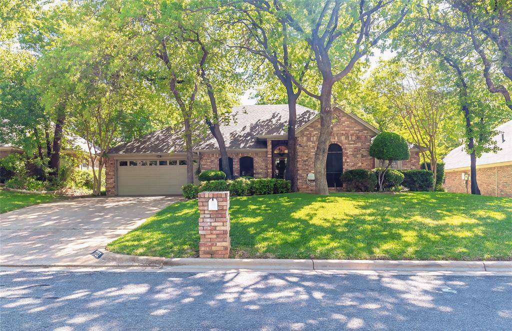 7732 Aubrey Lane, North Richland Hills, TX 76182